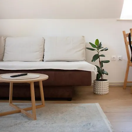 Urban Jungle 2 - Free Parking * Ljubljana