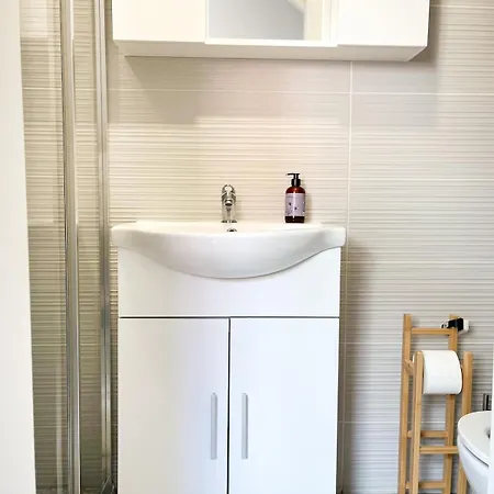 Urban Jungle 2 - Free Parking Lägenhet *