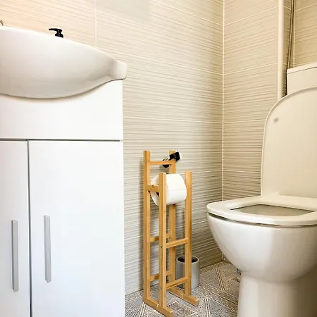 Urban Jungle 2 - Free Parking Lägenhet